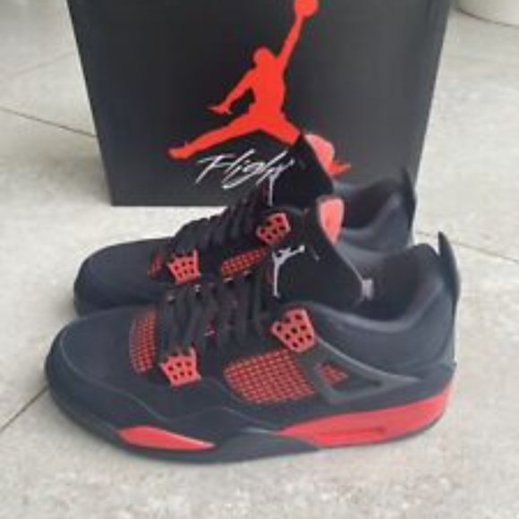 Size 10 - Jordan 4 Retro Mid Red Thunder - Picture 3 of 7